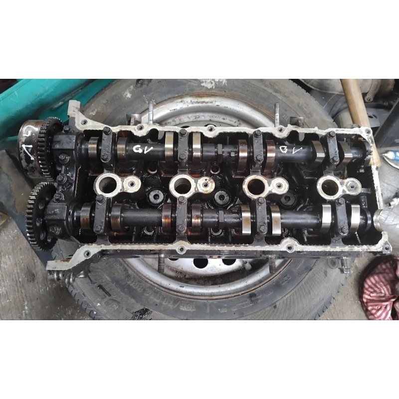 cylinder head grand vitara 2.4