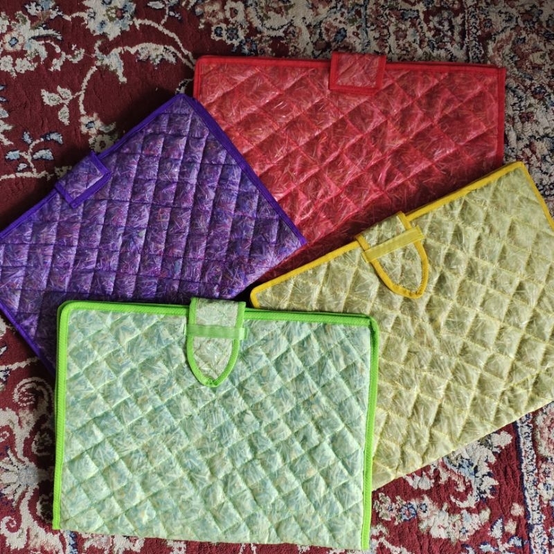 

Map Cacahan Plastik Map Ramah Lingkungan dari Cacahan Plastik