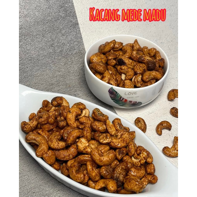 

Kacang Mede Madu 500 gr (1/2 kg)