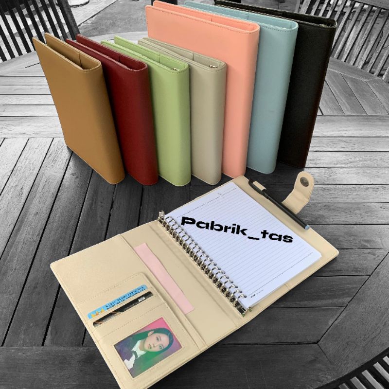 

Binder Polos 20 Ring A5 Termurah Kulit Sintetis