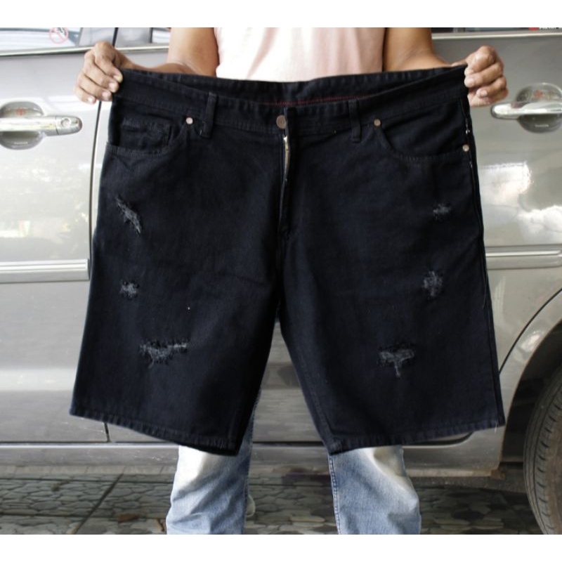 Celana Pendek Jeans Sobek ,,Celana Pendek Jeans Pria sobek Hitam,,Bawahan Celana Pendek Jeans,,Celan
