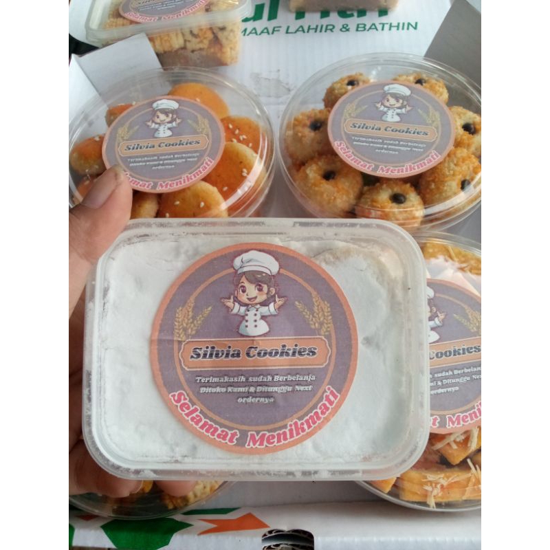 

KUE KERING NASTAR KASTANGEL PUTRI SALJU Dan Aneka Kue lainnya..kemasan mungil 200ml/-+125gr nastar berisi 12pcs