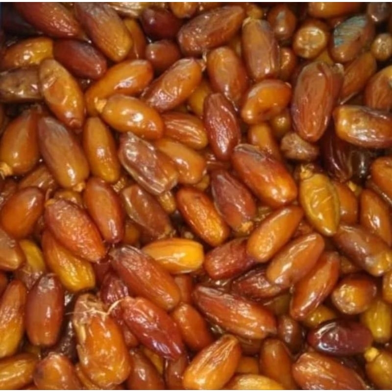 

Kurma Tunisia Madu Fresh 1 kg Premium Kurma Tunisia Madu (non tangkai) Fresh 1 kg Premium