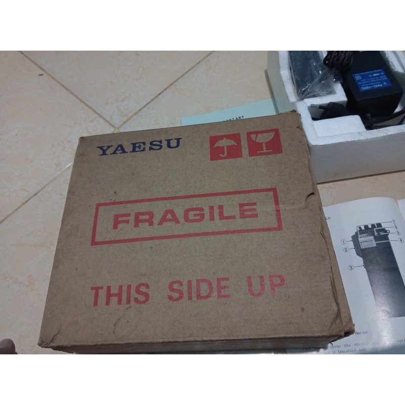 HT Yaesu FTH 7005 UHF 400Mhz