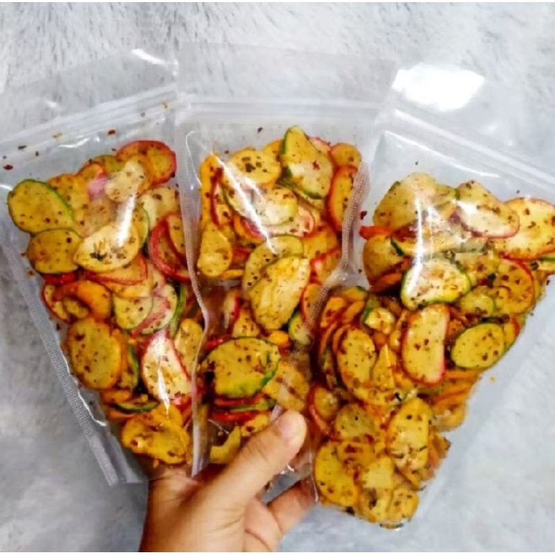 

Kerupuk seblak pedas daunjeruk