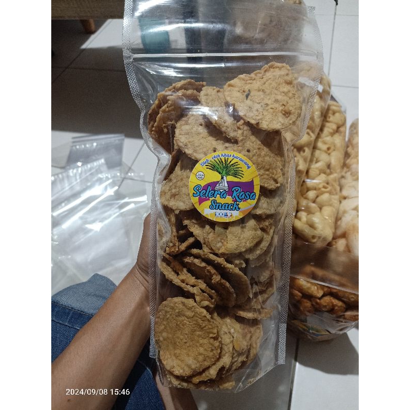 

Keripik Tempe tepung daun jeruk 250 gram khas Karawang