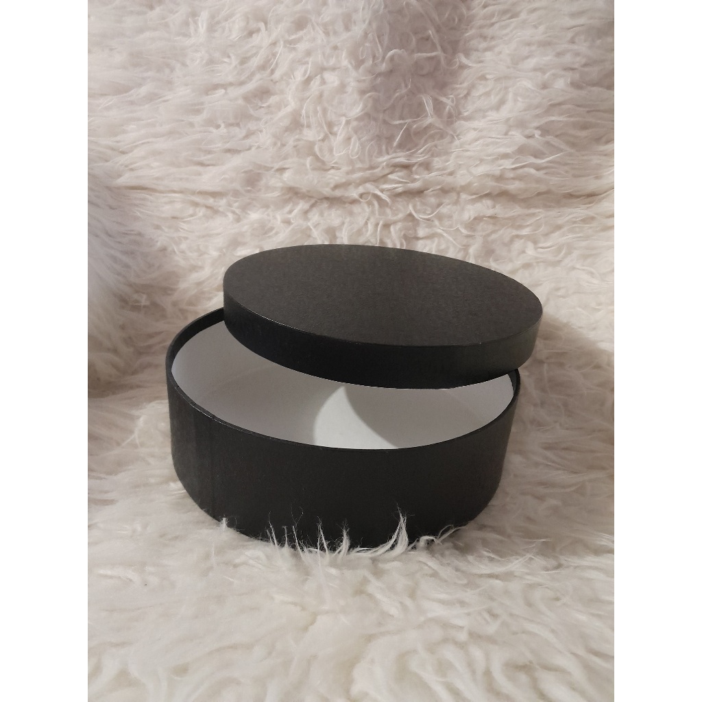 

Bloom Box uk. Diameter 30cm Tinggi 10cm, Box Bulat , Gift Box Bulat, Box Tabung