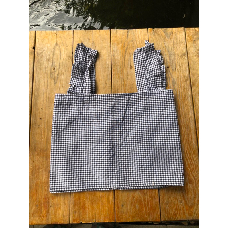 

Top kotak kotak wanita