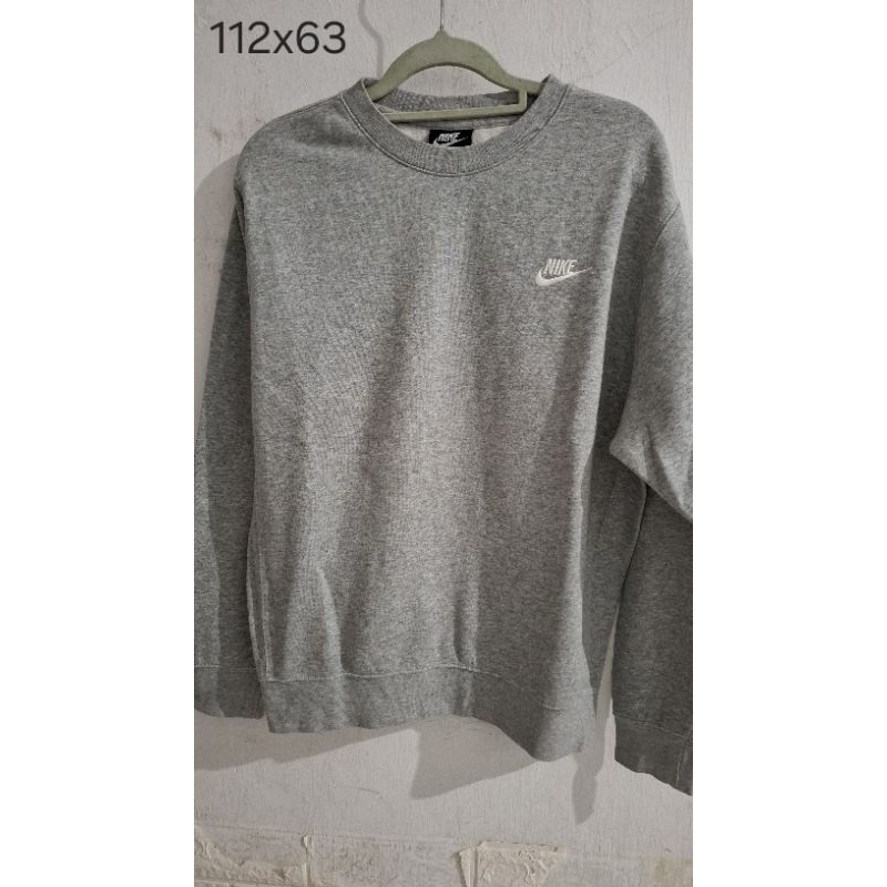 Nike Sweater Abu-Abu preloved