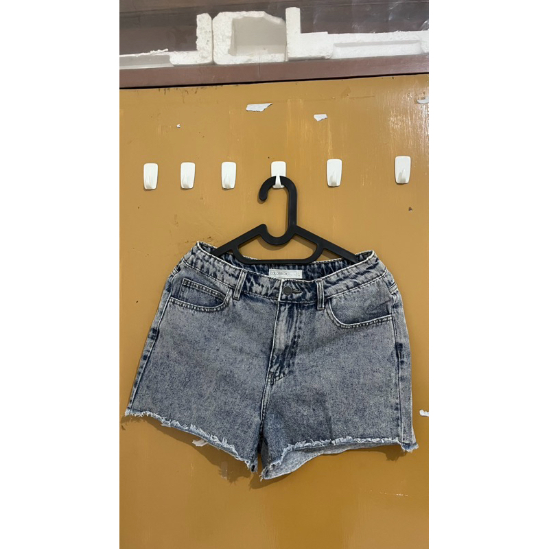 PRELOVED CELANA PENDEK COLORBOX/SHORT PANTS COLORBOX
