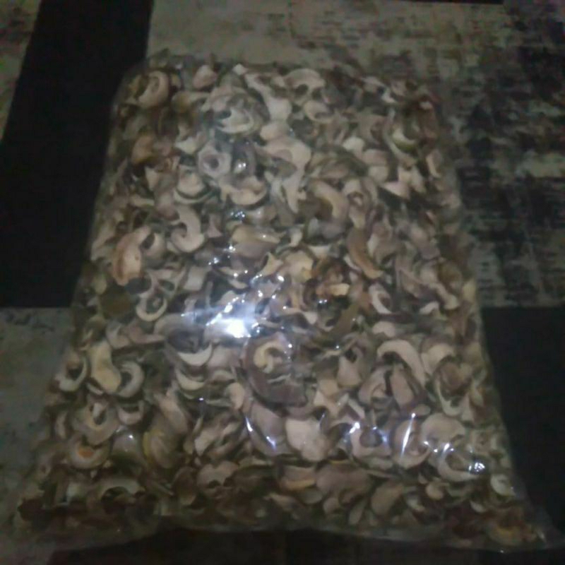 

Mahkota dewa kering 1kg