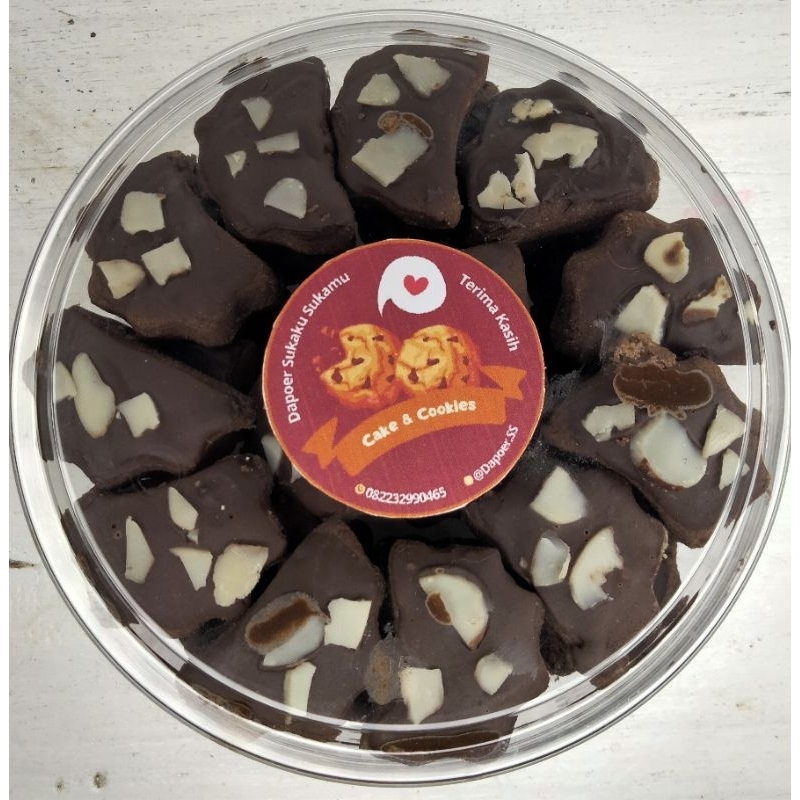 

CookiesChocholateAlmond/MurahKualitasPremium/250gr