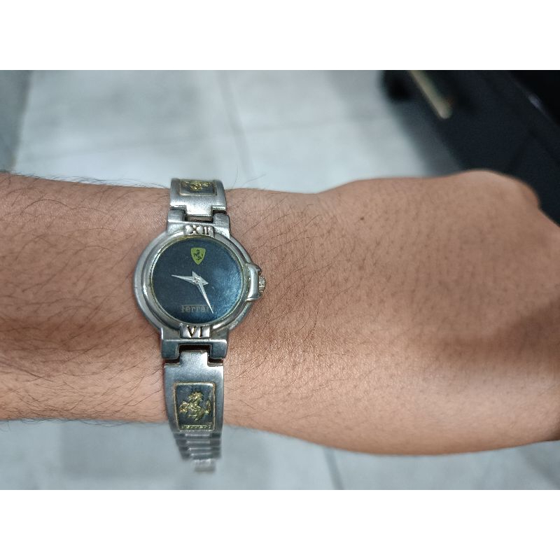 Jam Tangan stainless steel Ferrari Vintage