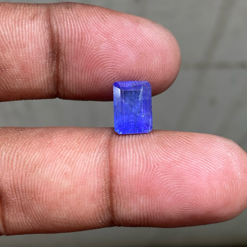 Natural Tanzanite Batu Tanzanite Blue Tanzanite Dim 10x7x6 CT 3.50