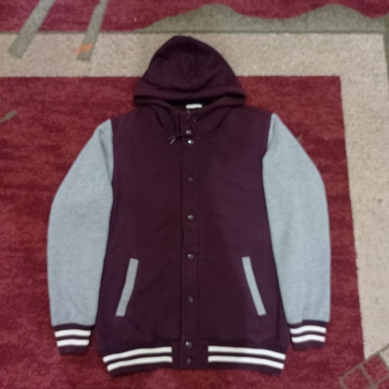 VARSITY HOODIE BY GU