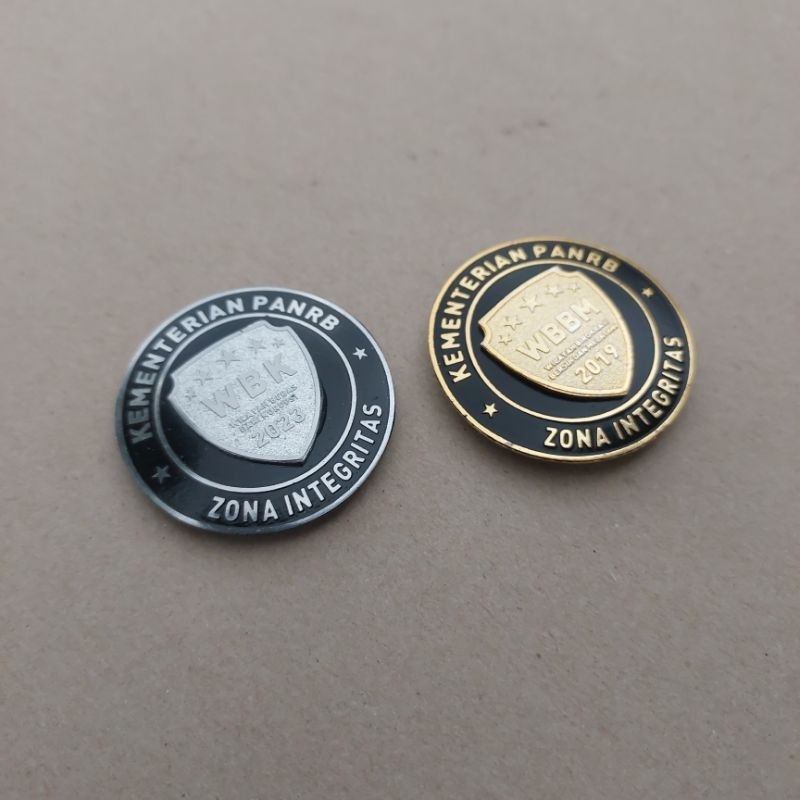 Pin Wbk & Wbbm magnet