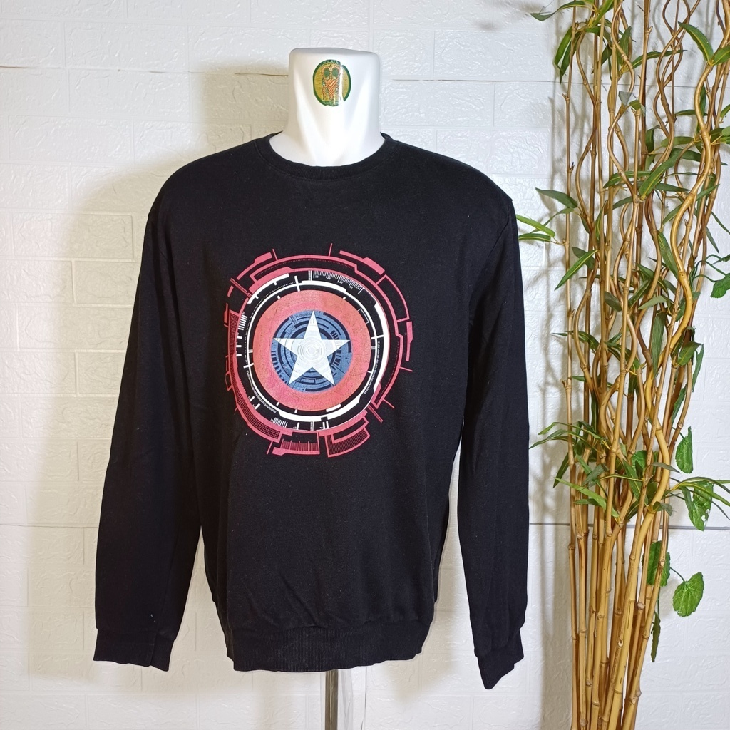 CREWNECK MARVEL CAPTAIN AMERICA, SIZE XL (SECOND BRANDED) HITAM, PT02