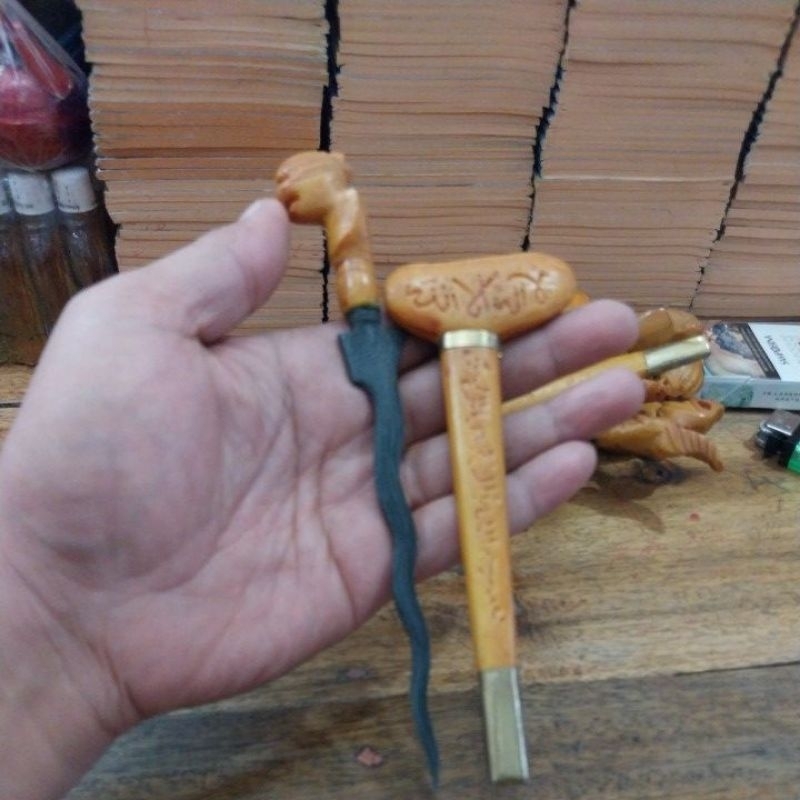 barang antik keris semar
