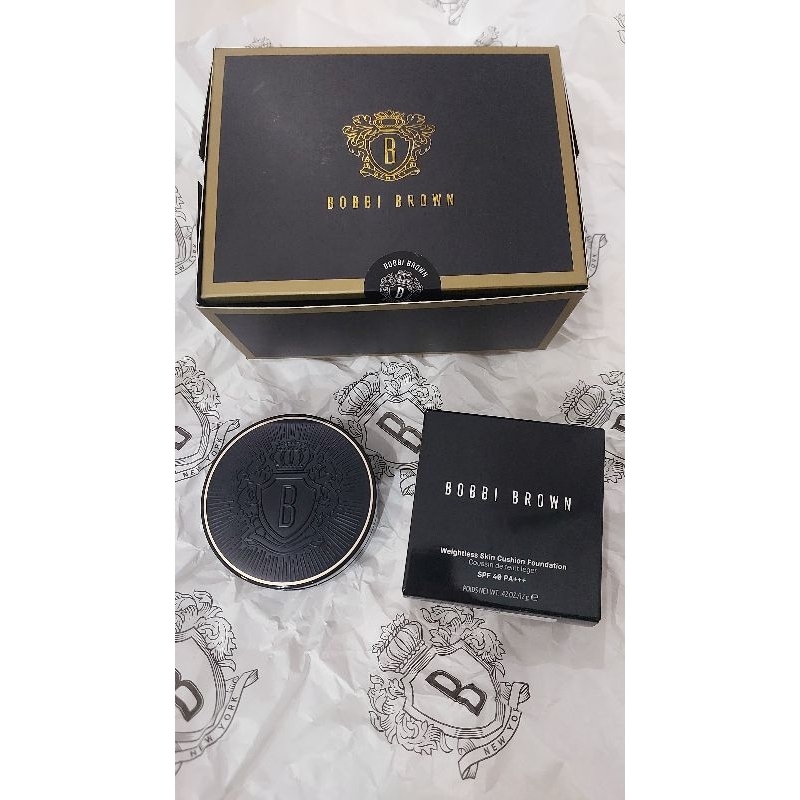 Bobbi Brown Weightless Skin Cushion Foundation