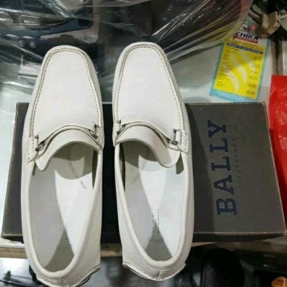 Bally Sepatu Loafer Putih Original second , like new