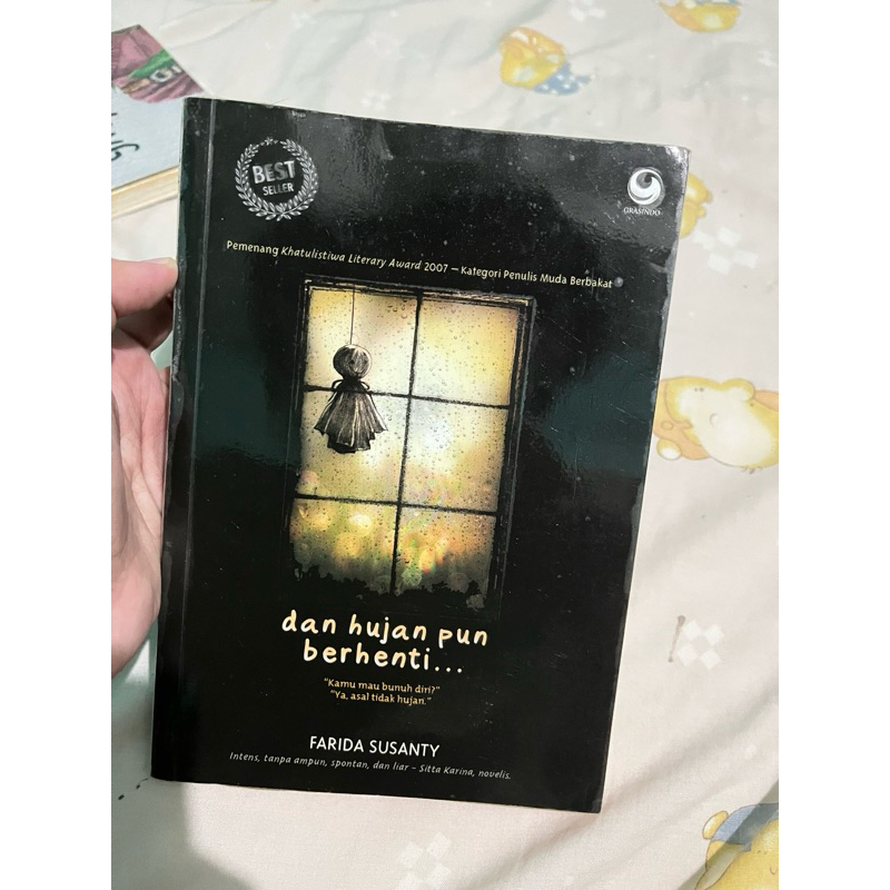 Preloved novel dan hujan pun berhenti