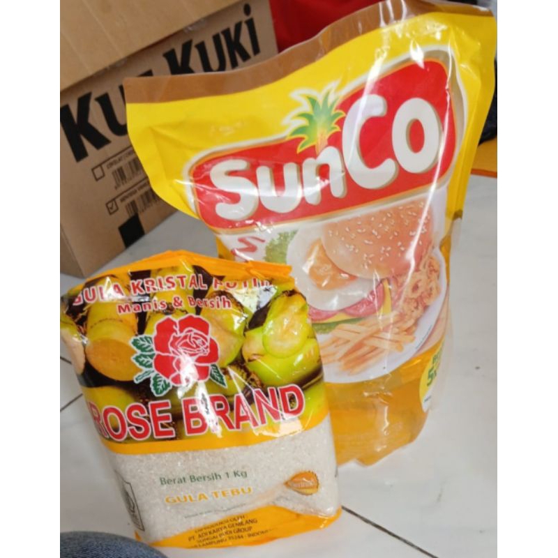 

Minyak SUNCO 2 LITER / Gula ROSEBRAND 1KG / GULAVIT 1KG
