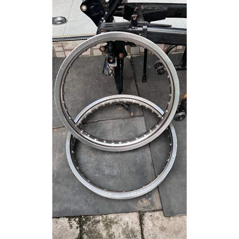 Velg TK Japan ring 17 x 1.60/1.85 titanium