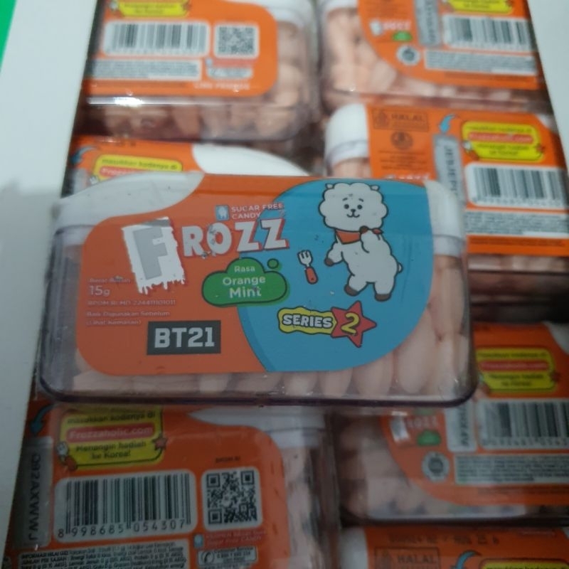 

Frozz BT21 15g ( masih segel hanya bagian barcode sudah dibuka sedikit)