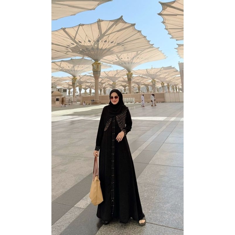Ameera Abaya