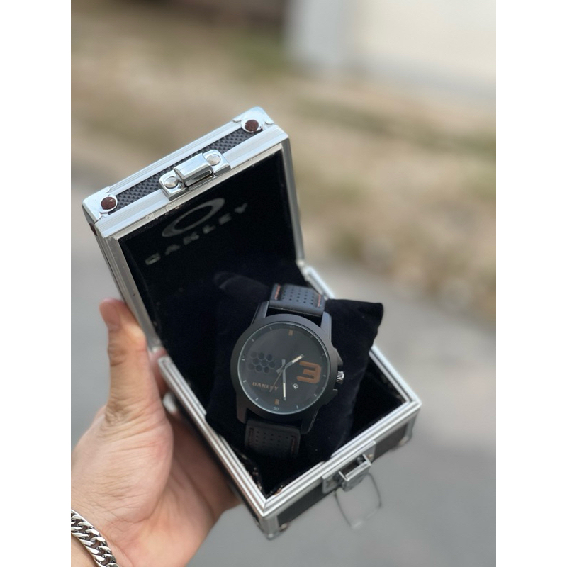 Jam Tangan Oakley Lengkap Box Mewah Besi