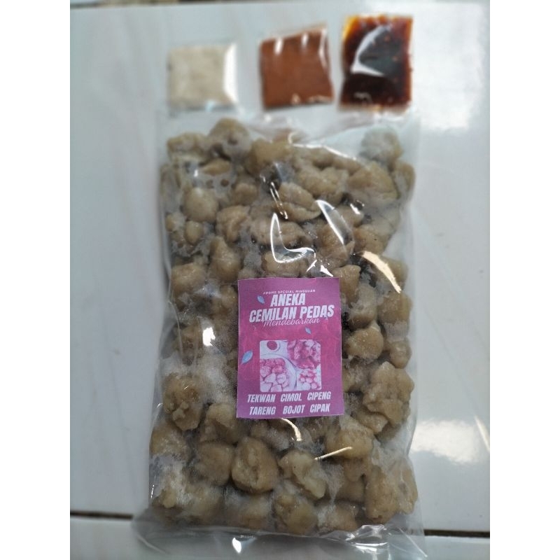 

Tekwan goreng chilli oil kiloan (½ kg mentah) cabe bubuk+chilli oil+bumbu tabur