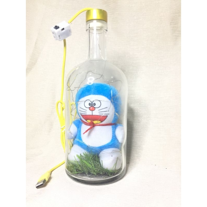 Lampu Tidur Hias LED Boneka Dalam Botol Karakter Doraemon Plus Kabel USB Dan Modulasi 3 Variasi Lamp