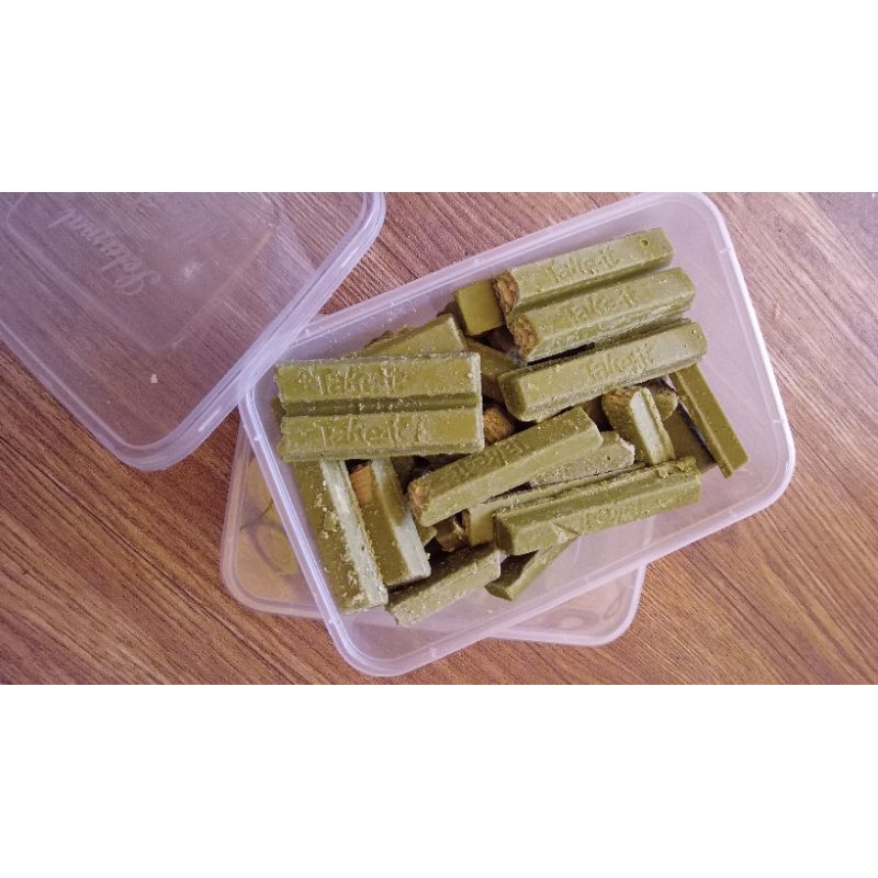 

Coklat Takeitt Greentea semi patah 1 Box