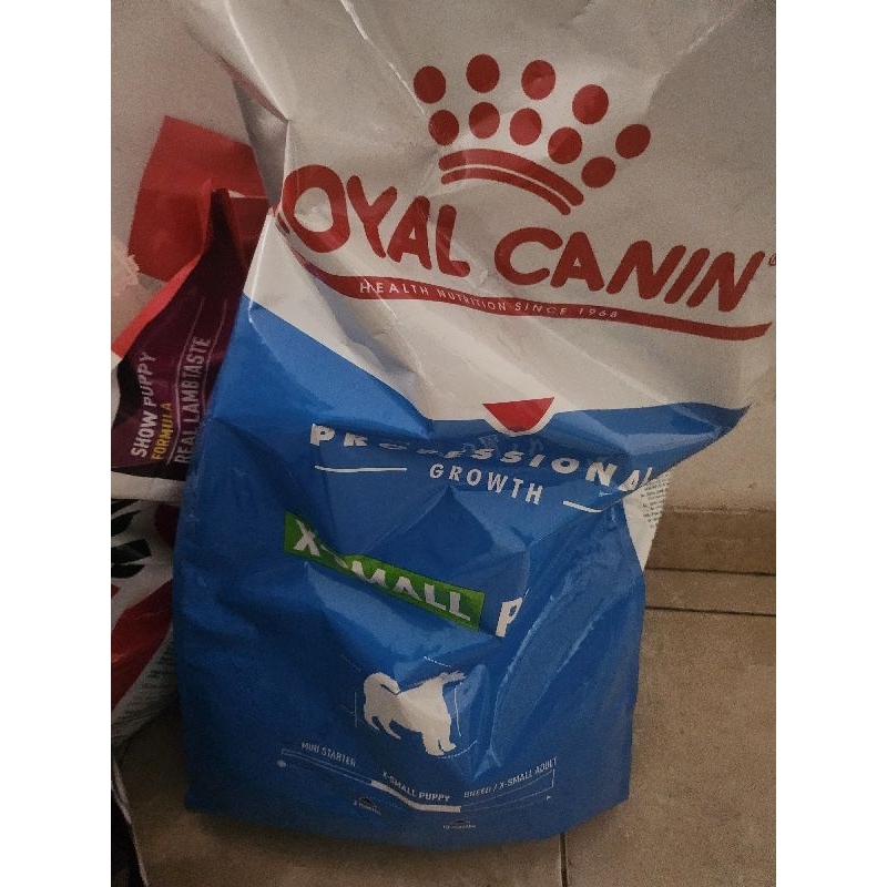 dogfood royal canin xsmall puppy