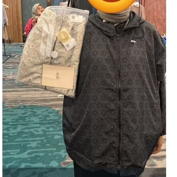 NSPIRE printed sport vest jacket baige and black by Heyloval.id (New No deffect)