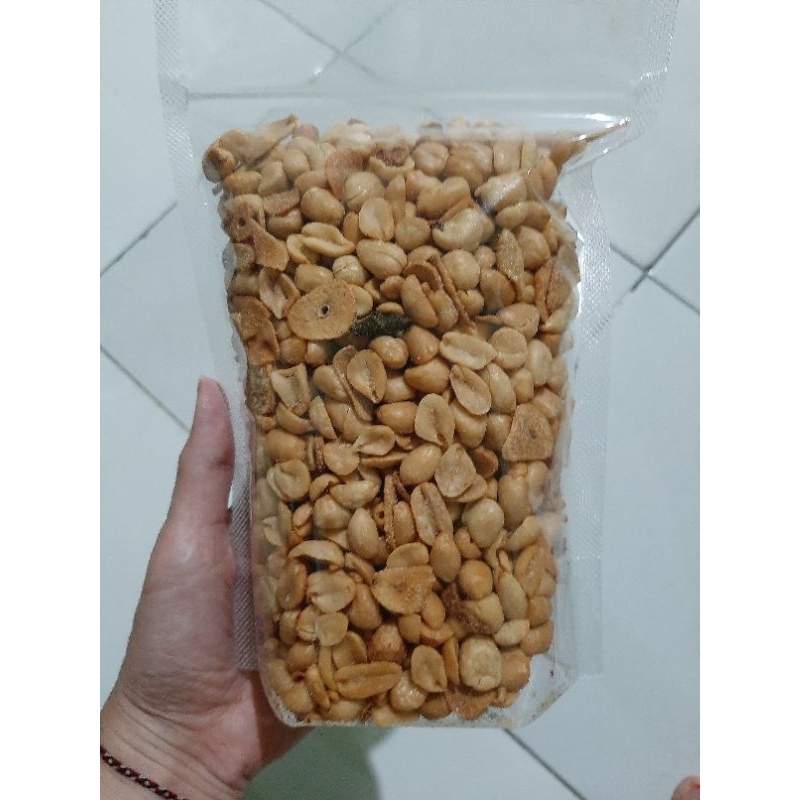 

Kacang Taujin + Bawang Putih. Snack. kacang kacangan