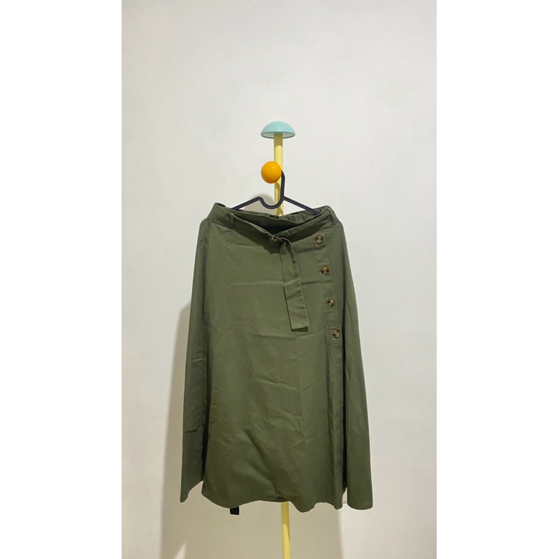 Preloved rok kulot zara