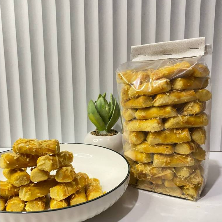 

Kue Kering Kastengel Keju 500gr By Menurass Cookies