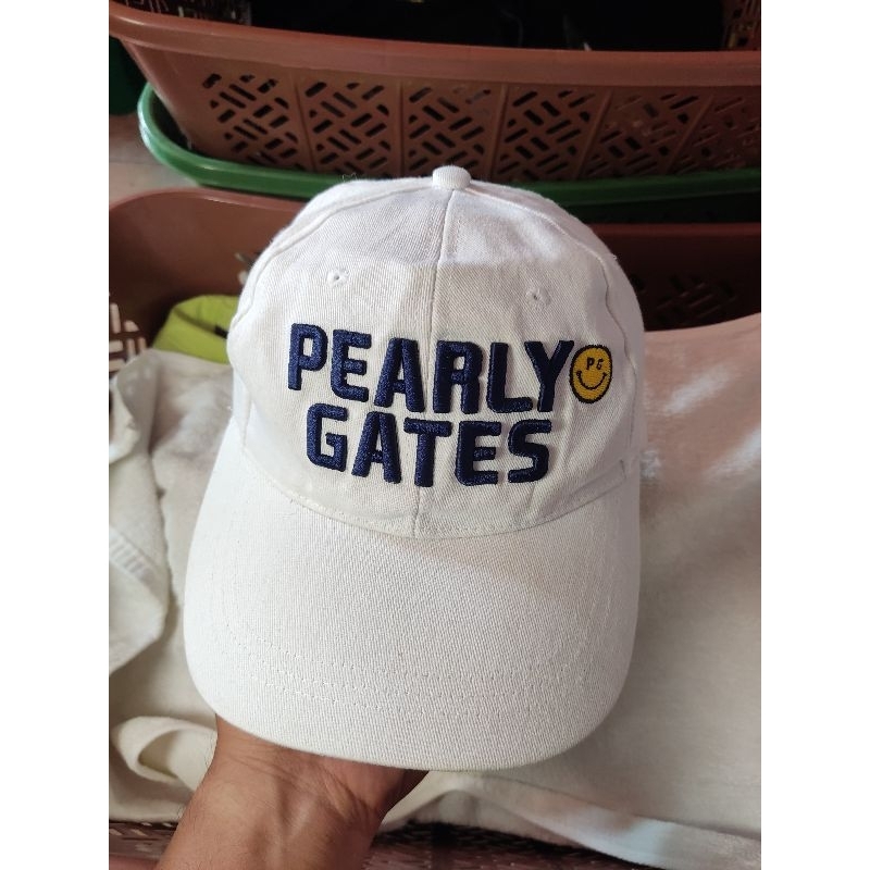 Topi Pearly Gates