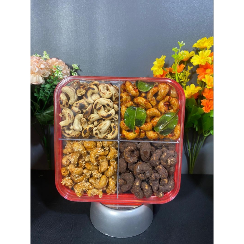 

Kacang Mete Kemasan Toples Sekat 4 Berbagai Varian Rasa Asli Wonogiri