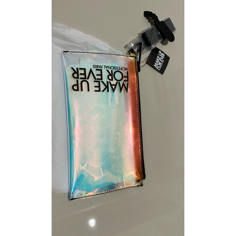 pouch make up forever