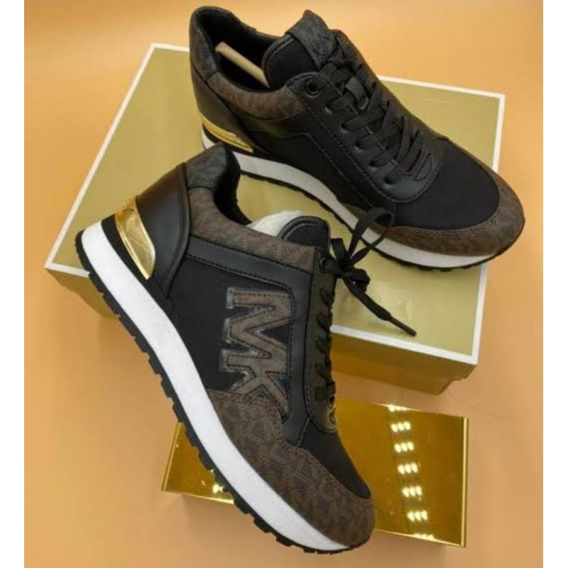 MK Maddy Trainer Sig brown