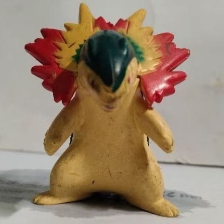 figur pokemon Typhlosion Tomy