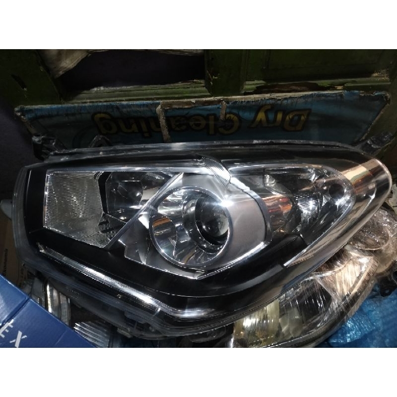 HeadLamp Lampu Depan Sirion Facelift 2015 2016 2017 (Kiri)