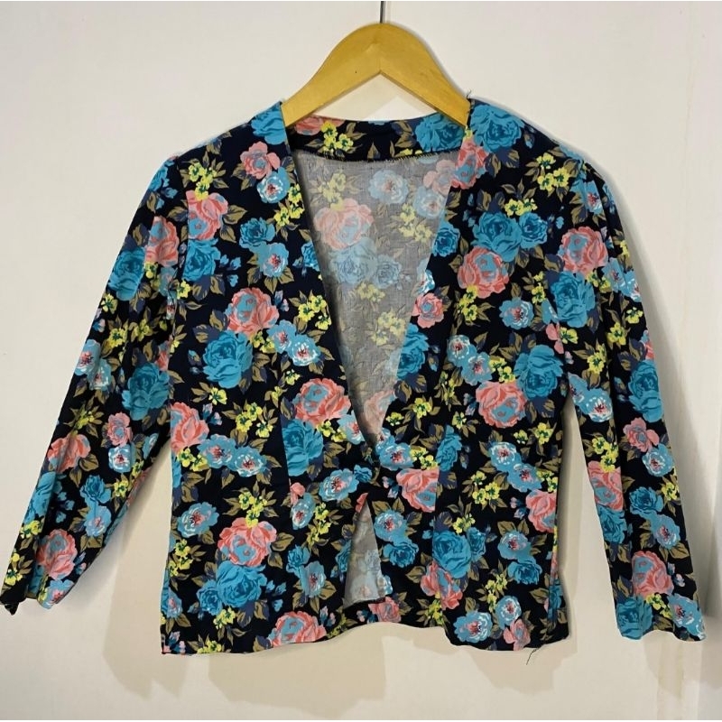 PRELOVED - Blazer Wanita Motif Bunga Katun