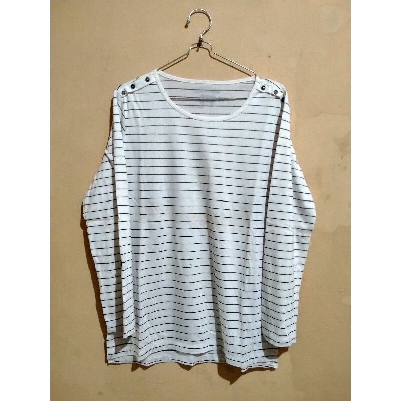 kaos phenomenal stripe hitam putih PL