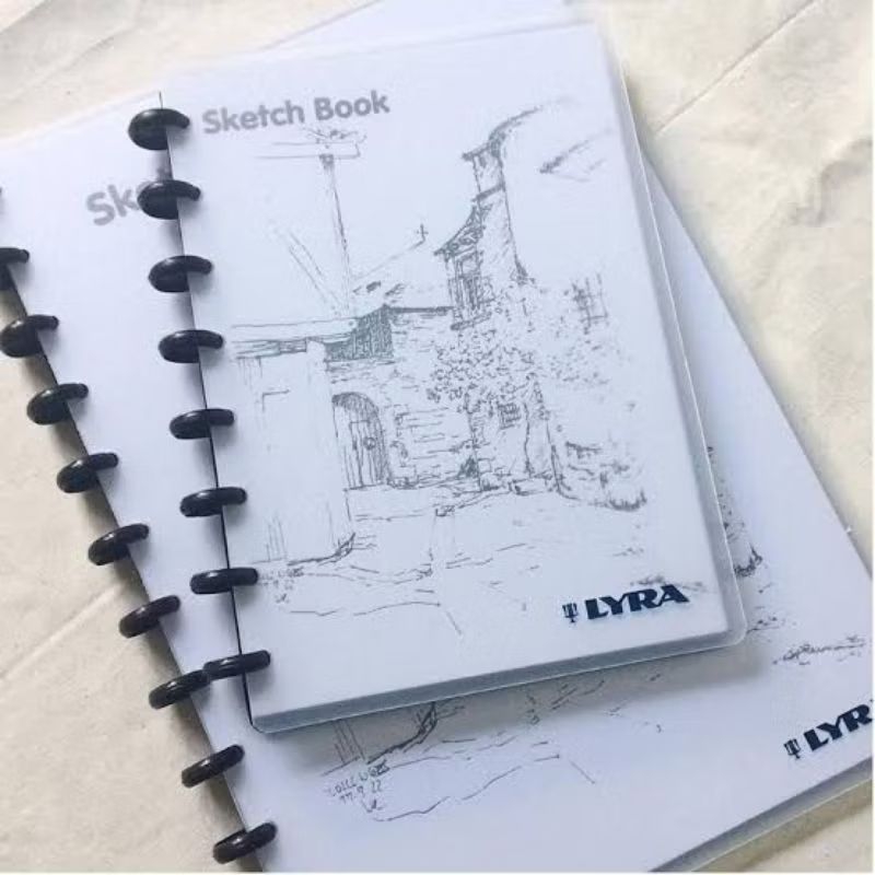 

Lyra Sketch Book