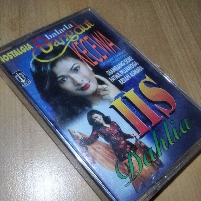 TOP kaset pita full box original"IIS DAHLIA KECEWA"