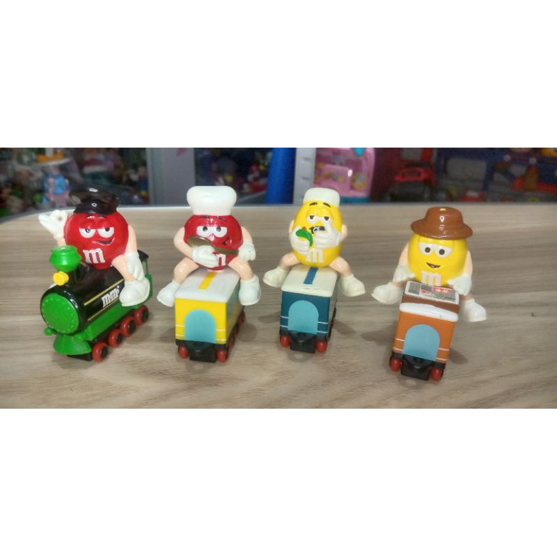 MNM Figur Kereta / M&M / m&m