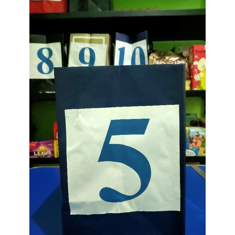 

MB 5 (mystery bag)